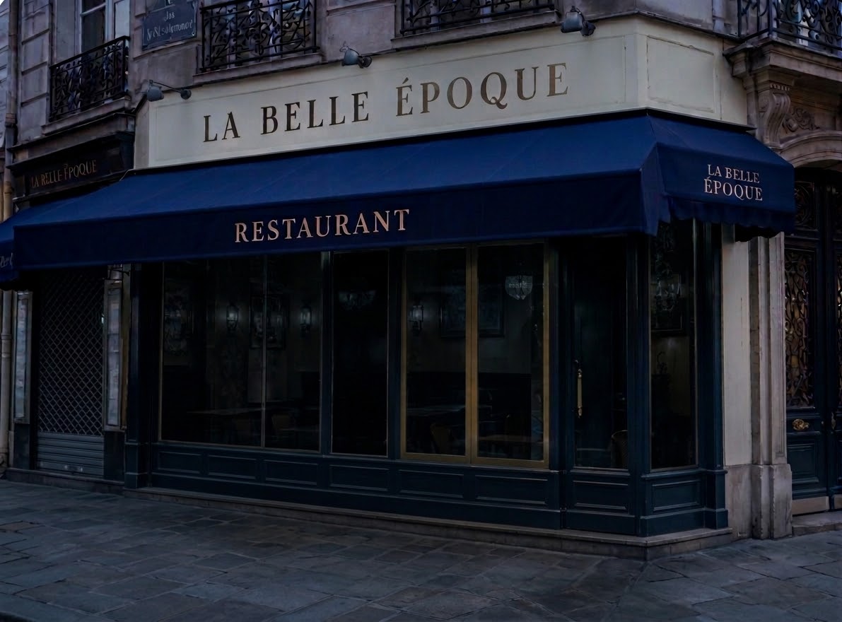 Façade du même restaurant fermée et sombre, sans mise en valeur
